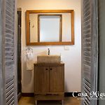 Luxury Oasis in Getsemaní House with Jacuzzi