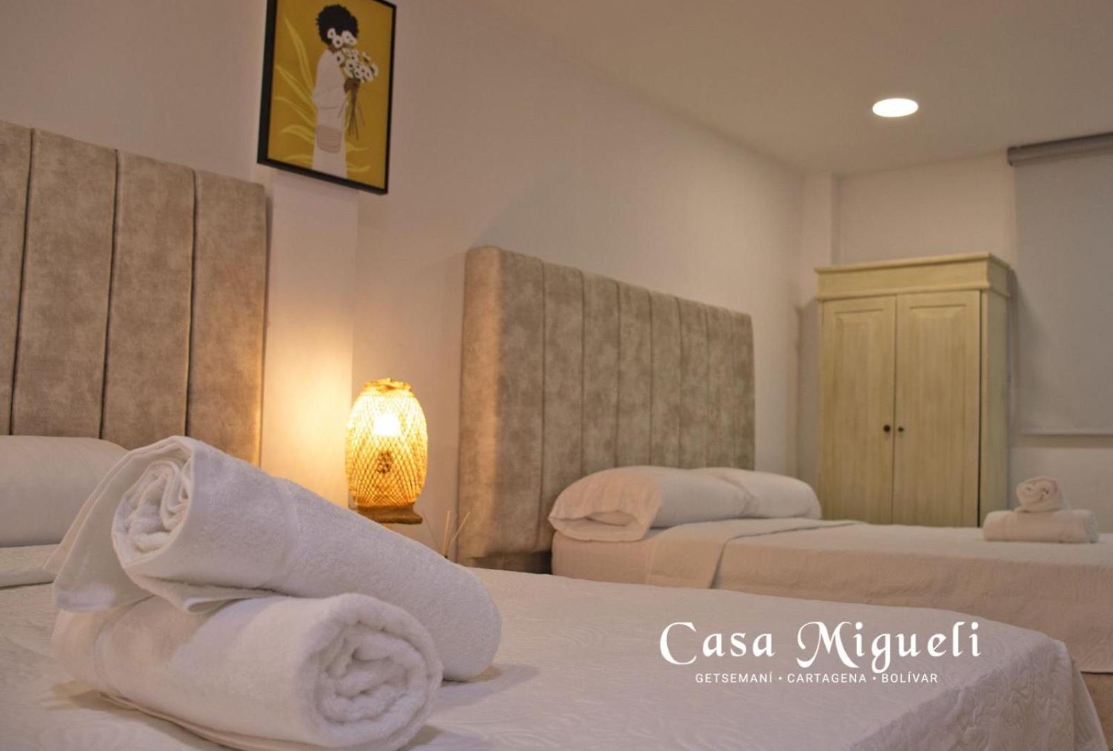 Villa Luxury Oasis In Getsemaní House With Jacuzzi Cartagena