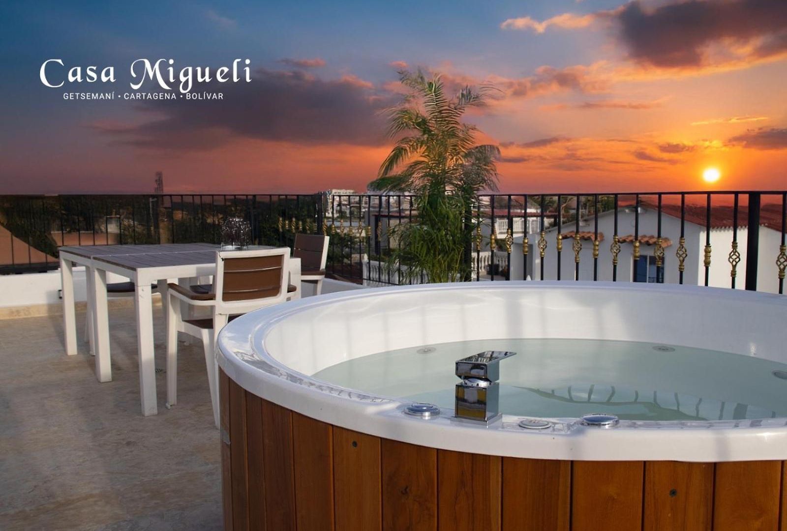 Luxury Oasis In Getsemaní House With Jacuzzi *