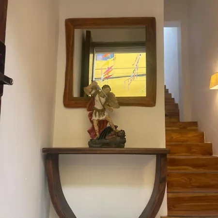 Luxury Oasis In Getsemaní House With Jacuzzi