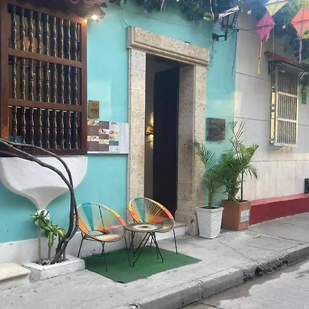 Luxury Oasis In Getsemaní House With Jacuzzi
