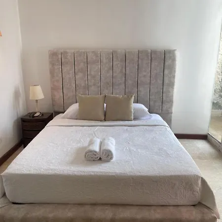Luxury Oasis In Getsemaní House With Jacuzzi